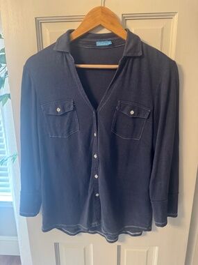 J McLaughlin Navy Button Down Shirt Size Medium